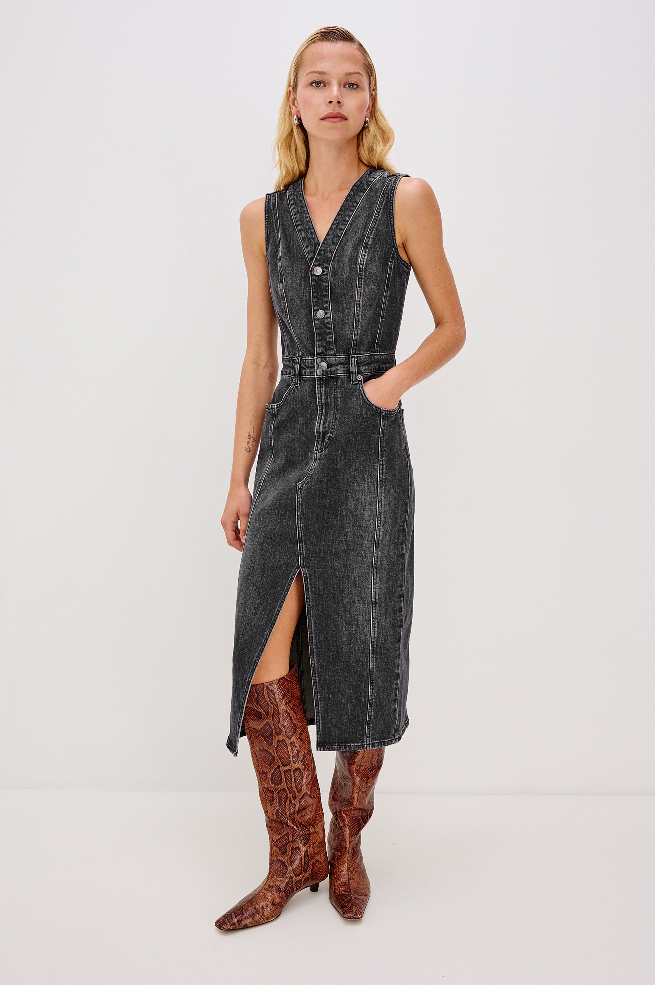WESTWOOD DRESS - BLACK PEARL