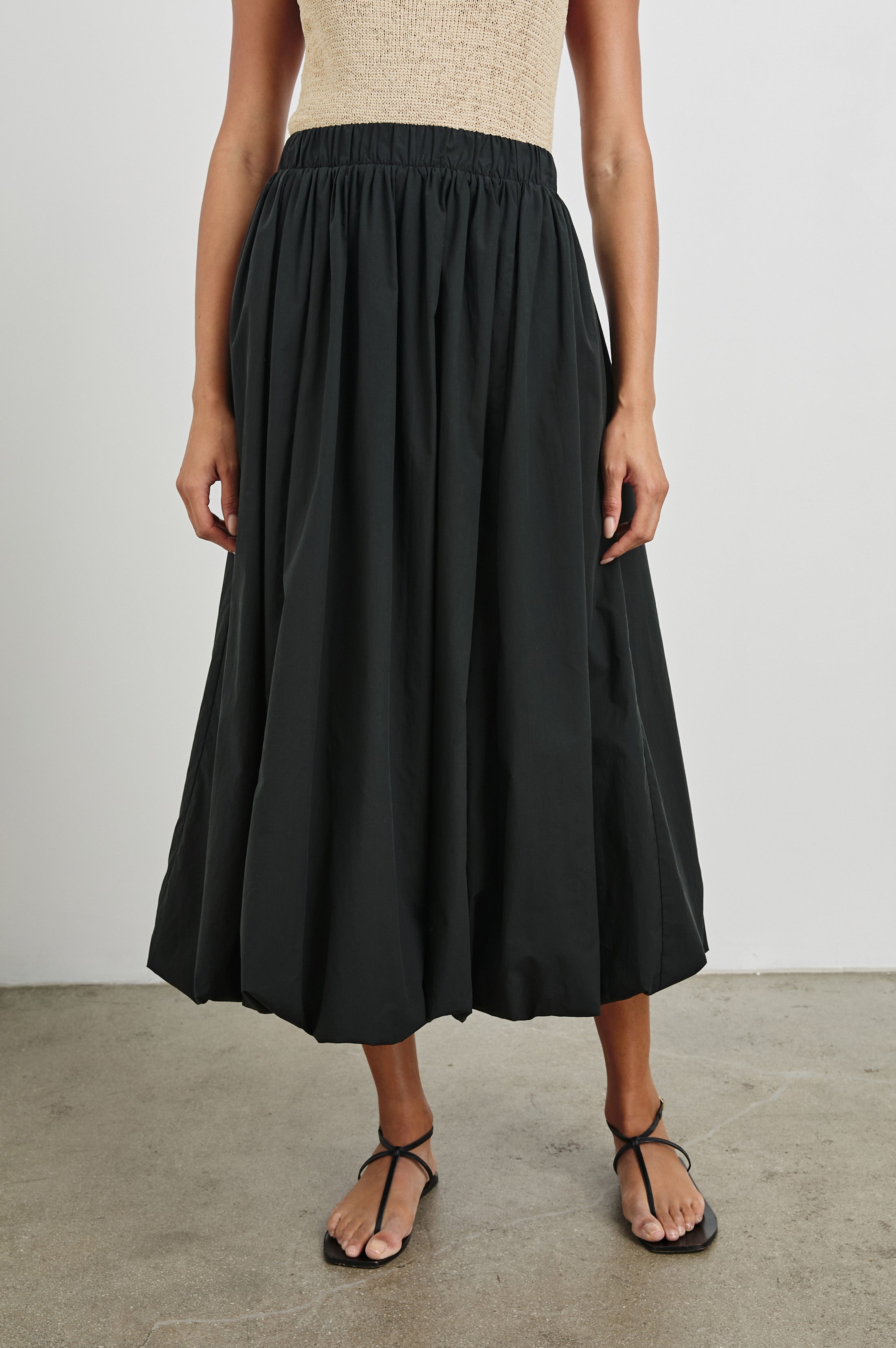 CALA SKIRT - BLACK