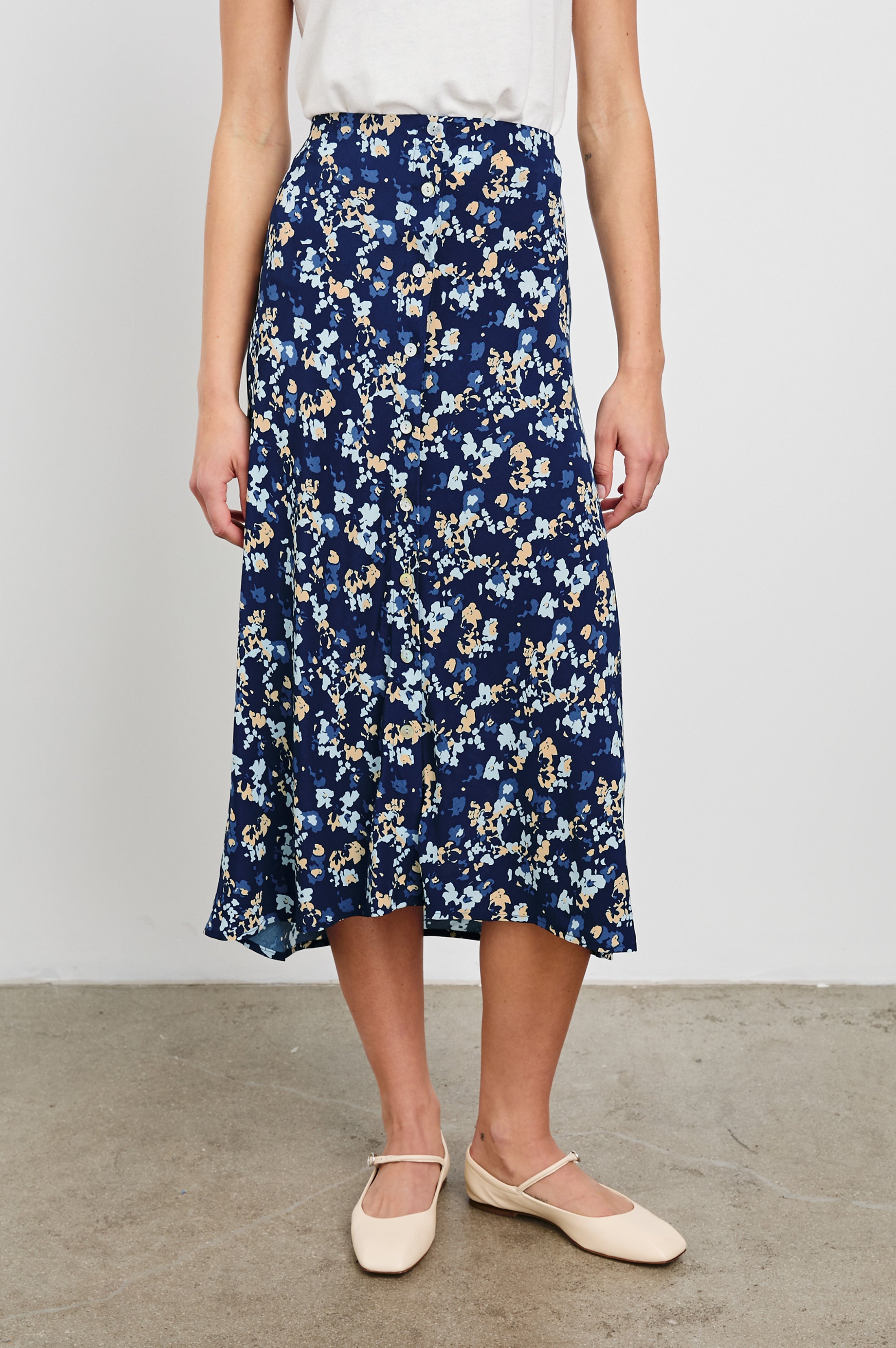ROSETTA SKIRT - NAVY FLORA