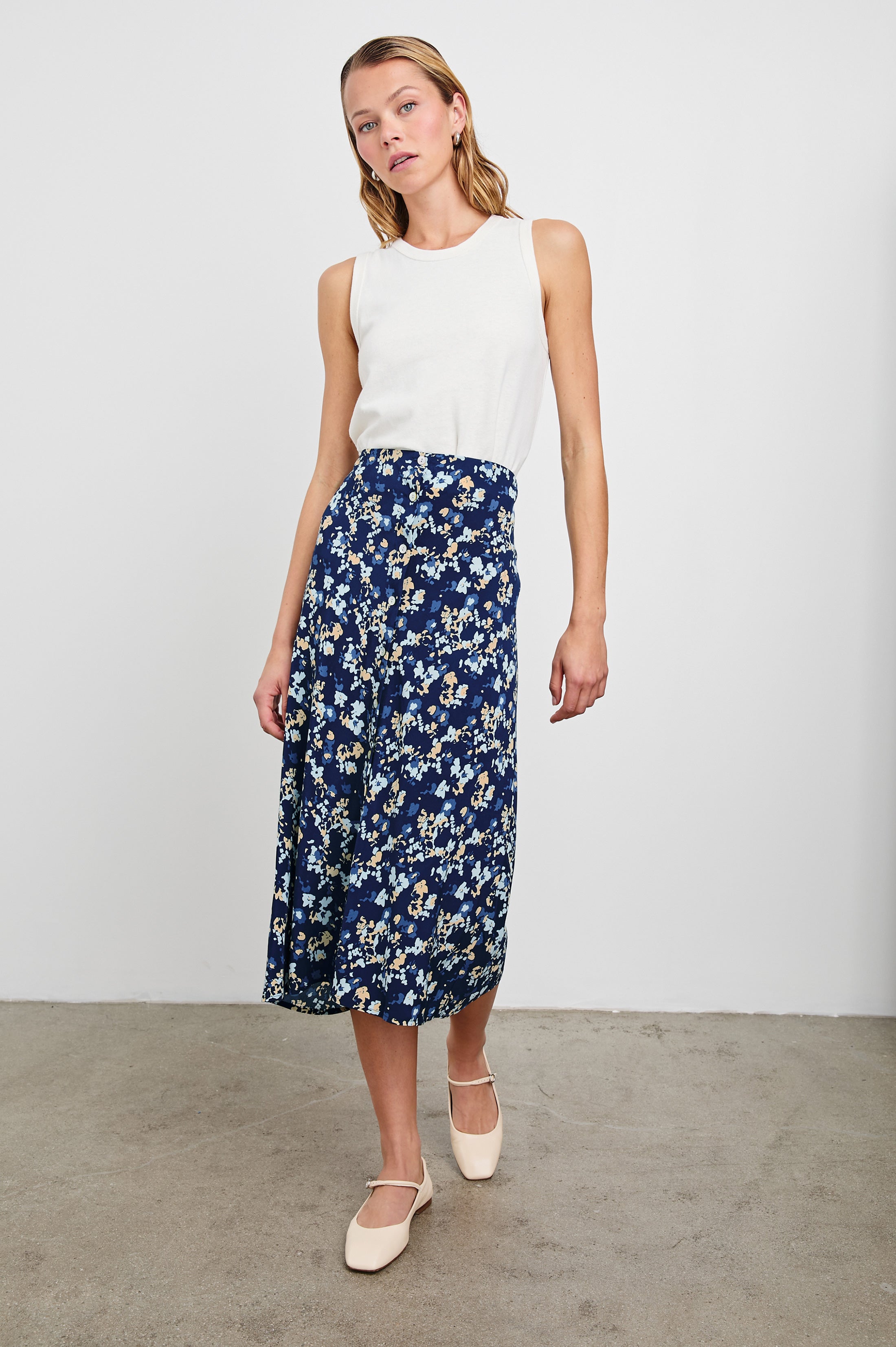 ROSETTA SKIRT - NAVY FLORA