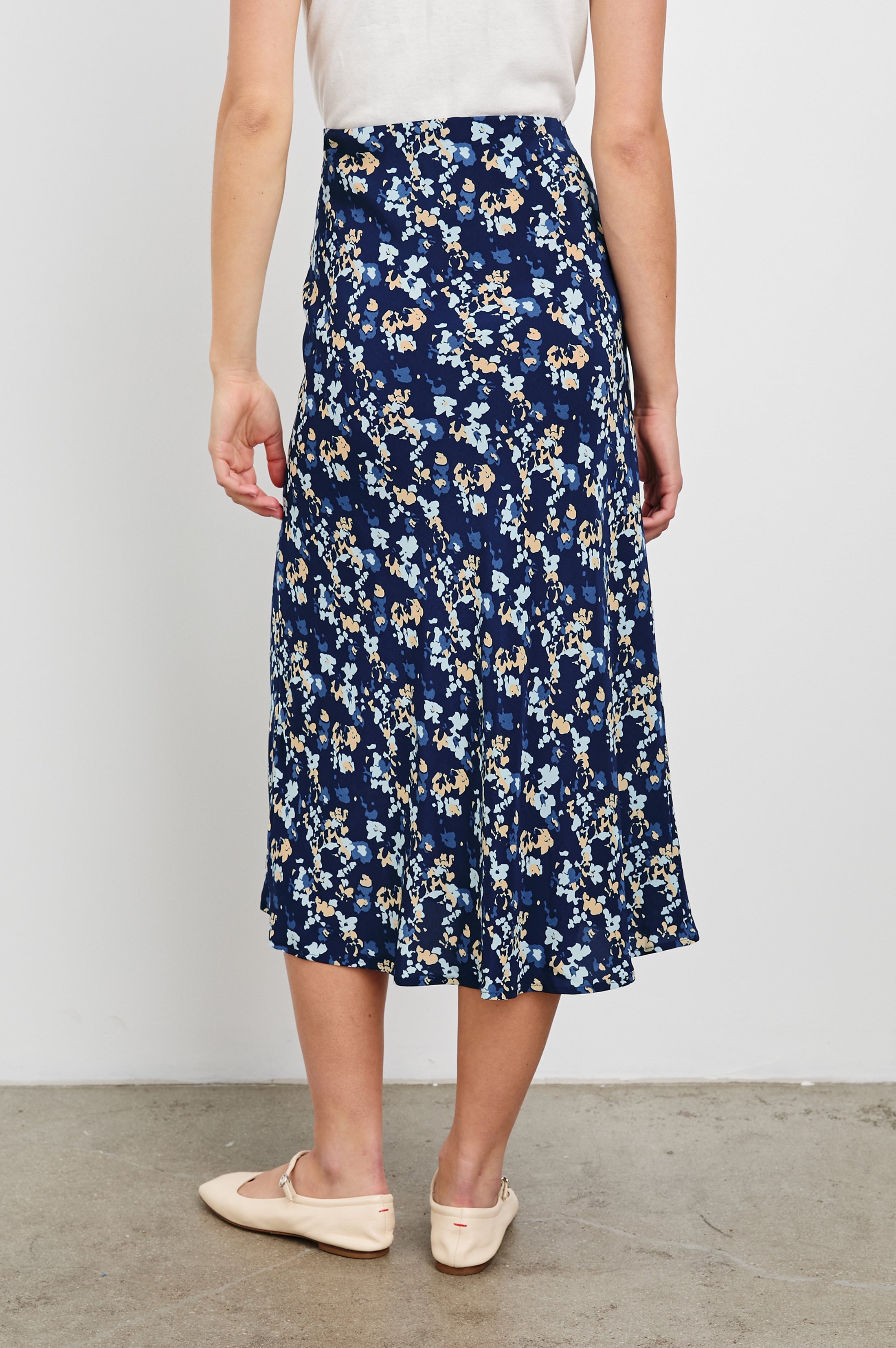 ROSETTA SKIRT - NAVY FLORA