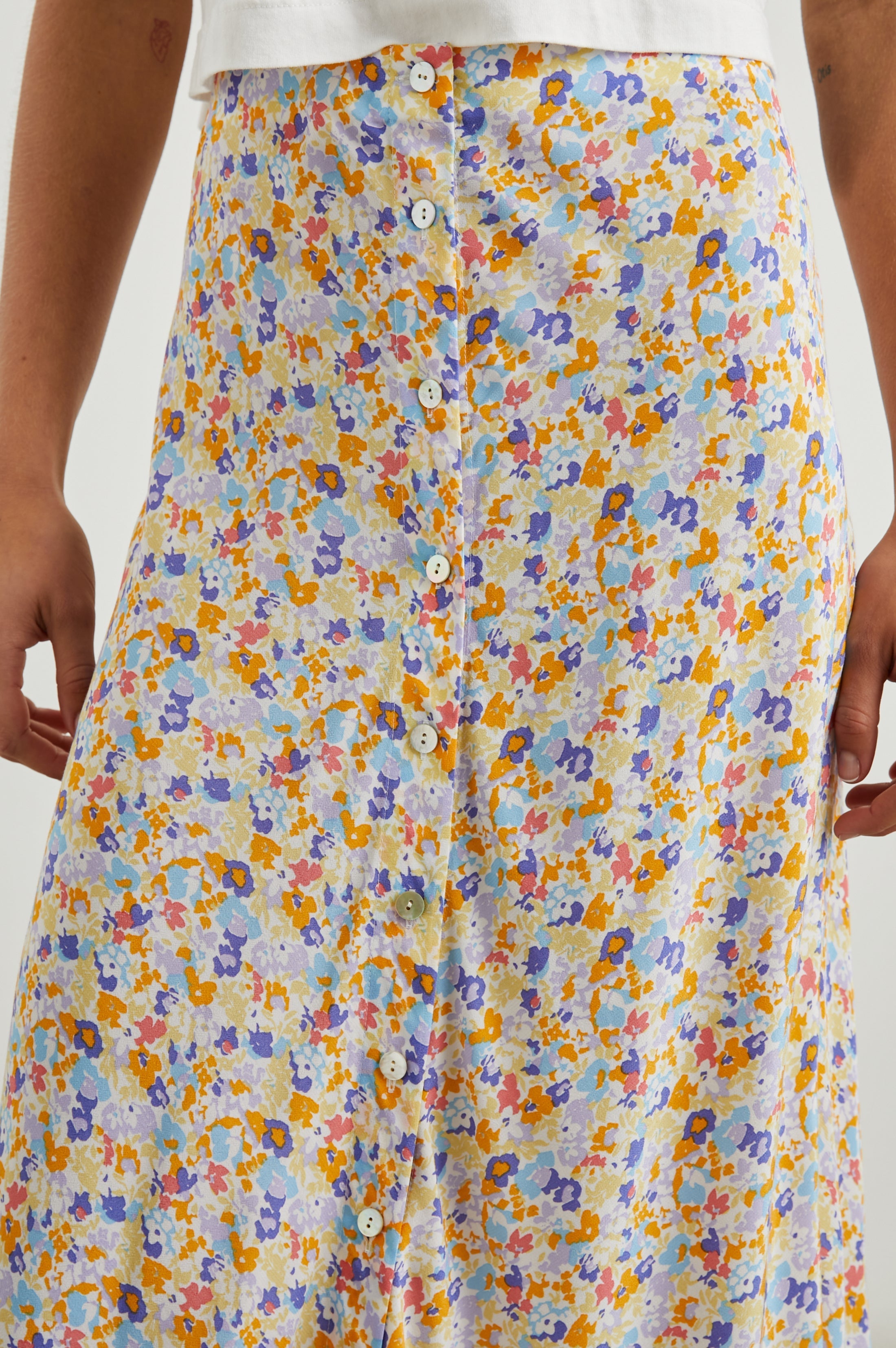 ROSETTA SKIRT - PAPAYA FLOWERS